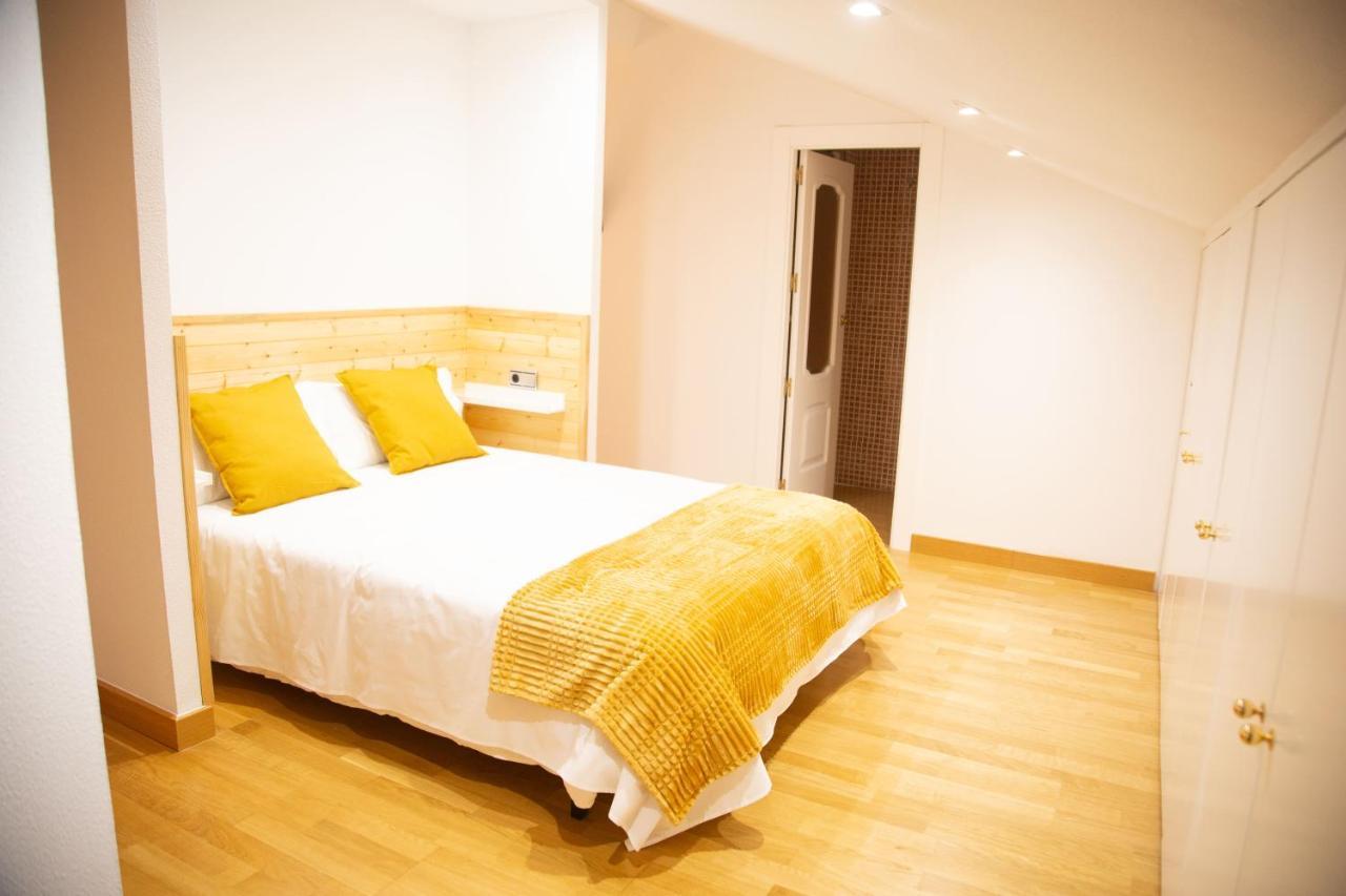 Rajabai Appartement Almansa Buitenkant foto