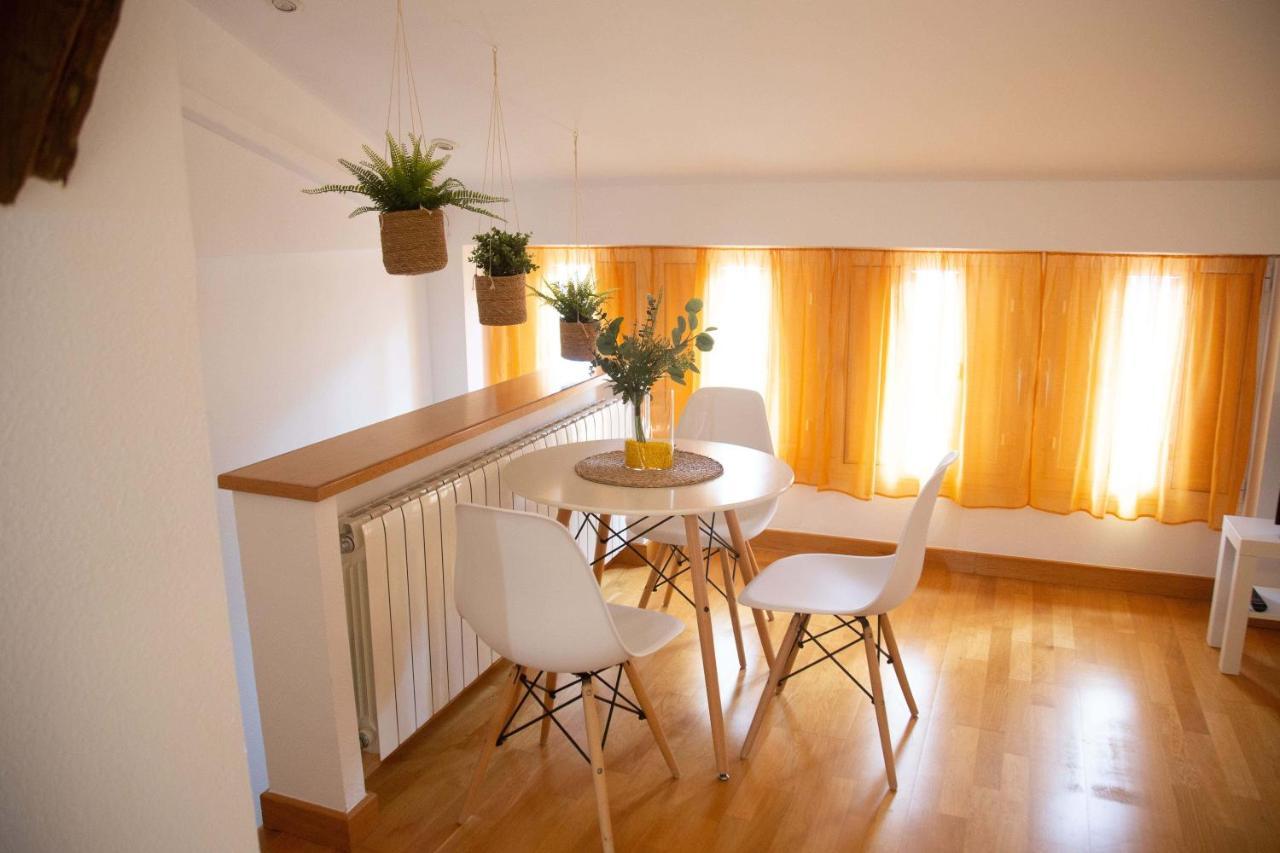 Rajabai Appartement Almansa Buitenkant foto